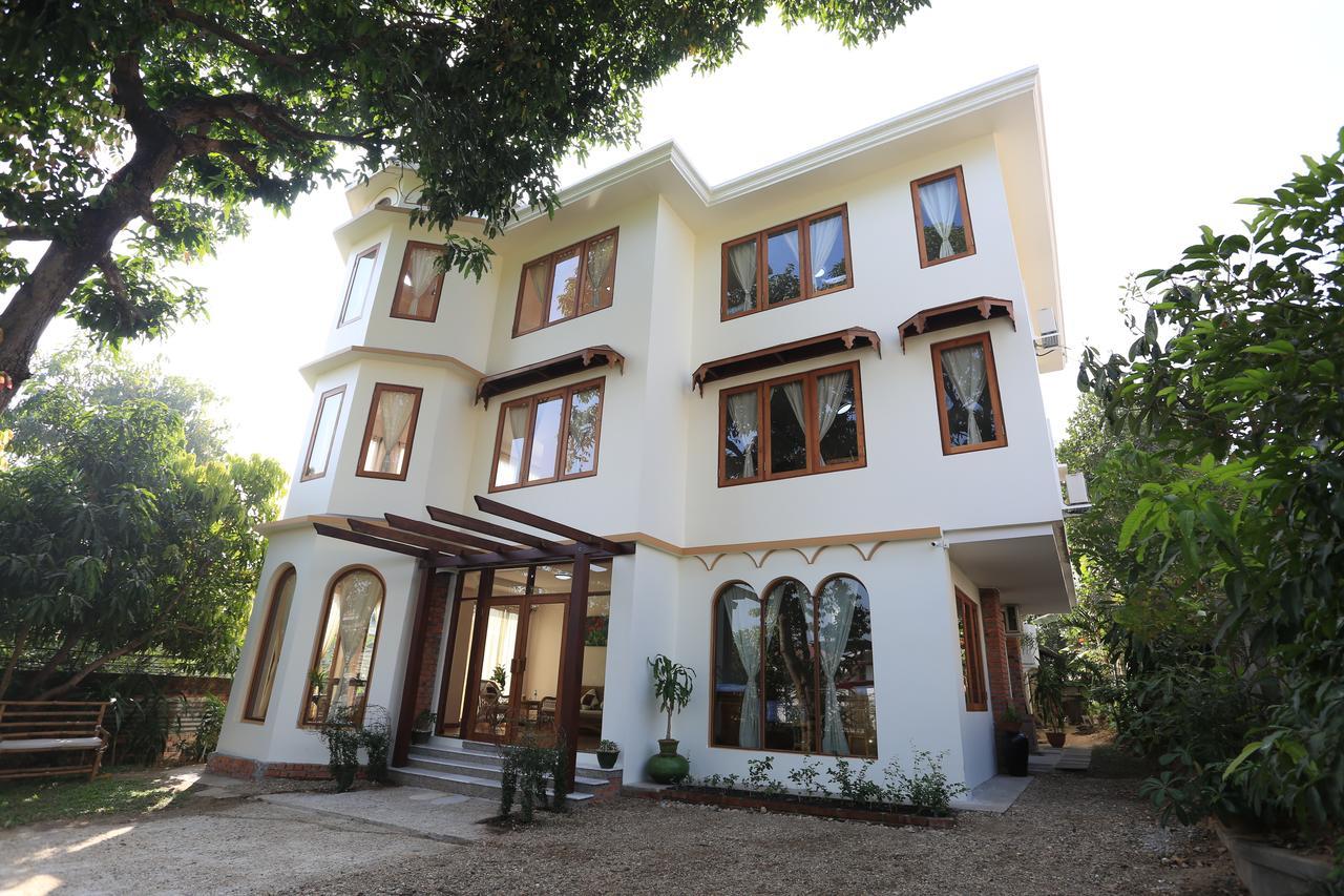 Mango Hill Inn Yangon Exteriör bild