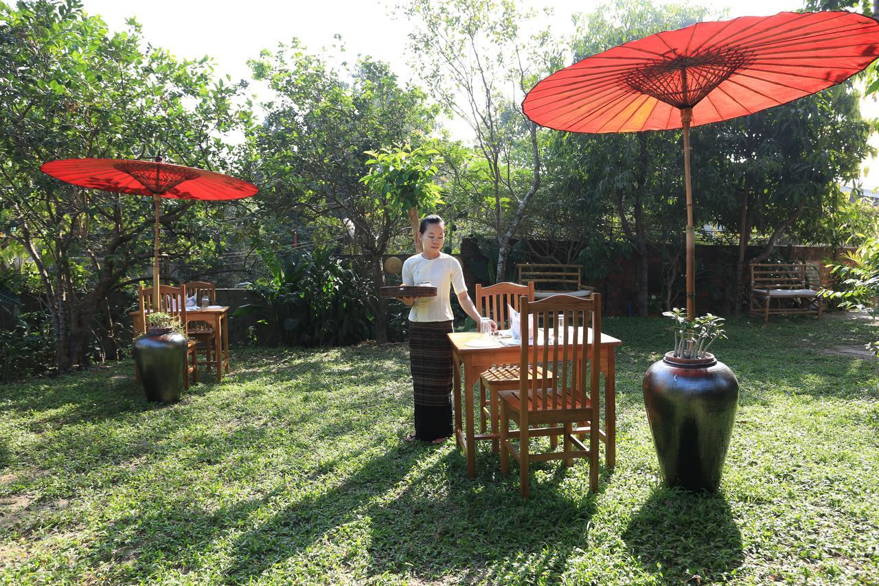 Mango Hill Inn Yangon Exteriör bild
