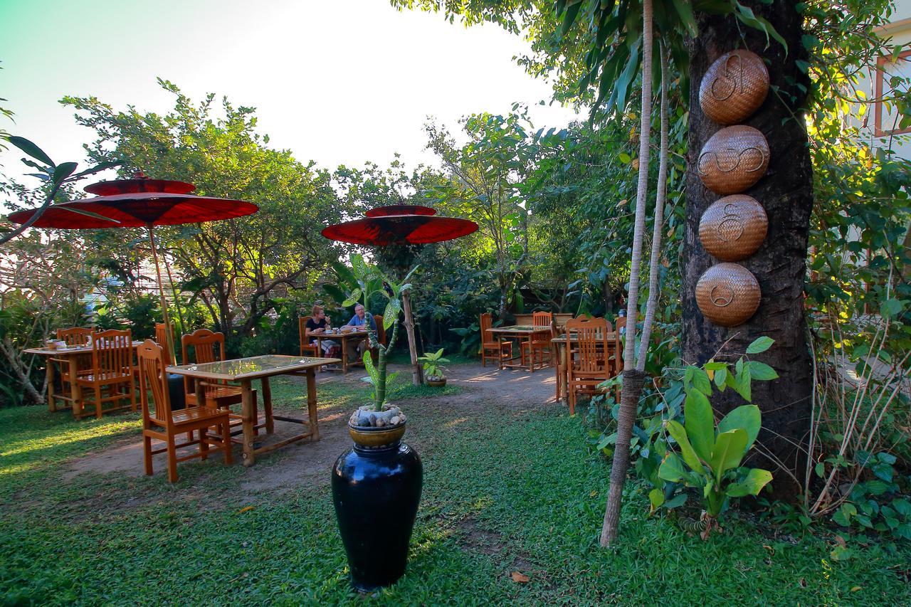 Mango Hill Inn Yangon Exteriör bild